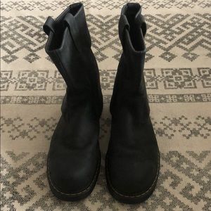 Dr. Martens Icon 2295 steel toe work boots